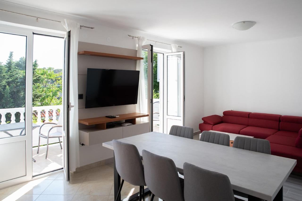 Apartmani Vrtodusic Banjol Bagian luar foto